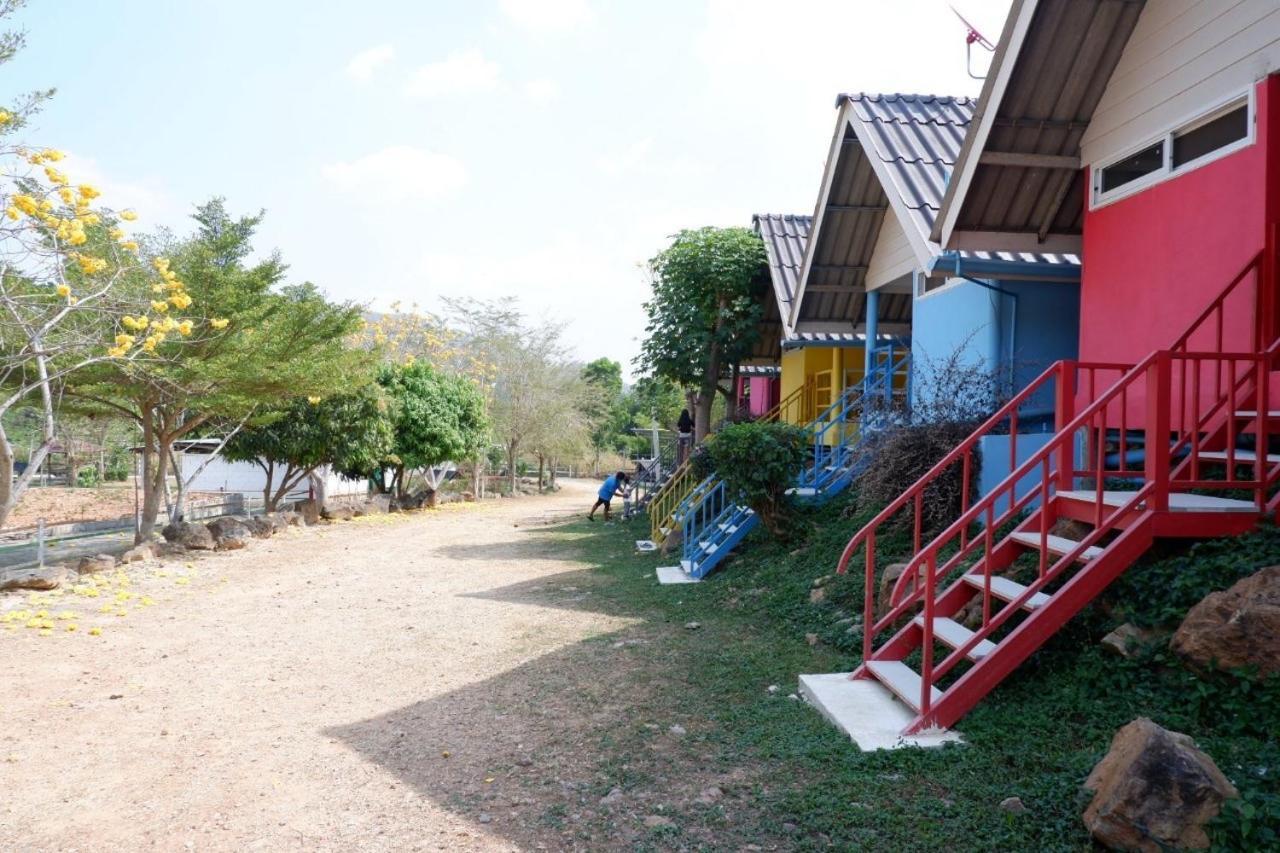 Baan Rai Pray Rung Kaeng Krachan Ban Tha Ling Lom ภายนอก รูปภาพ