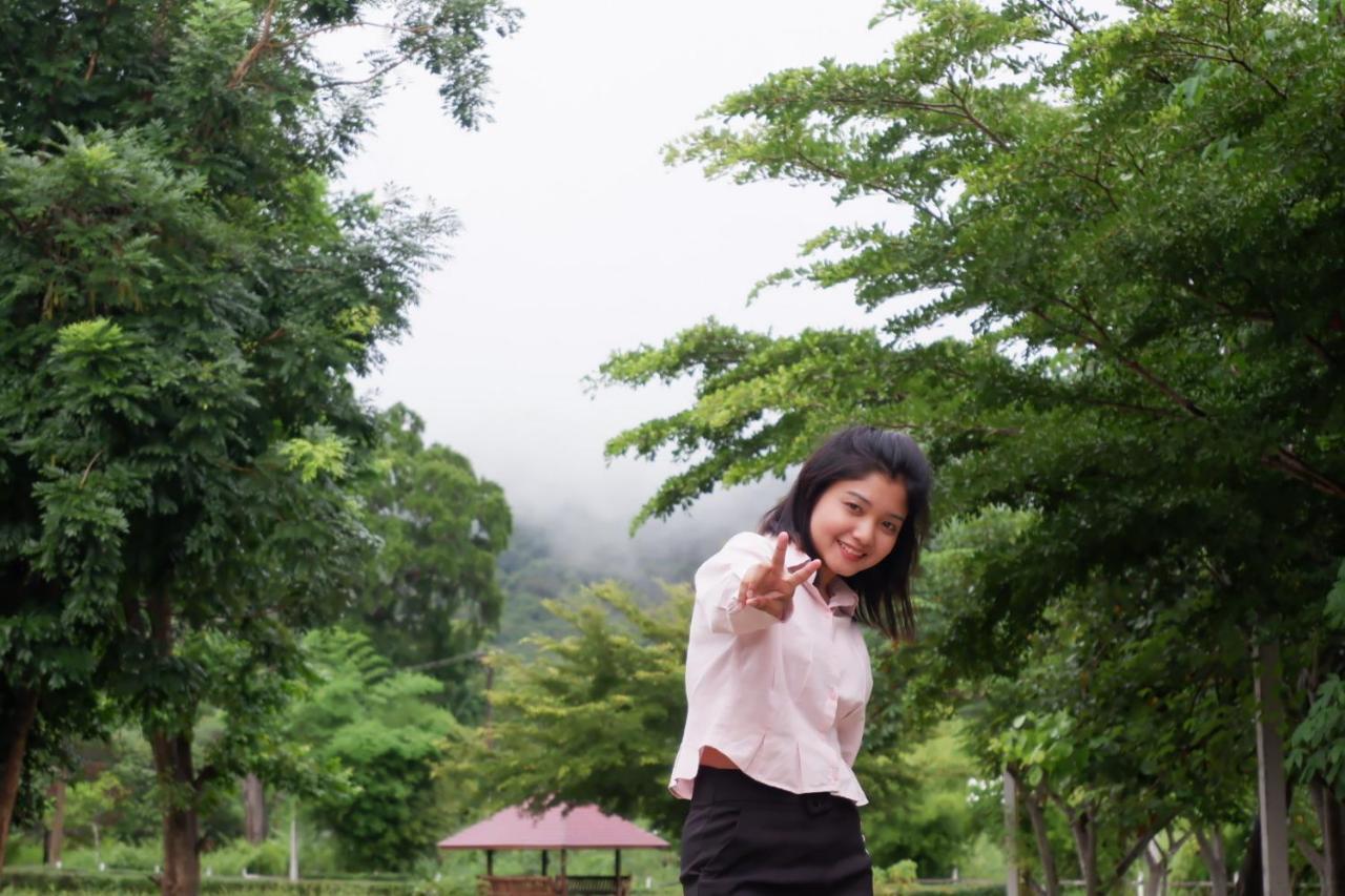 Baan Rai Pray Rung Kaeng Krachan Ban Tha Ling Lom ภายนอก รูปภาพ
